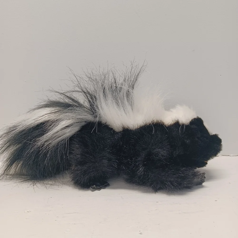 Folkmanis Realistic Plush Black and White Skunk Animal Plush Hand Puppet Toy - Picture 4 of 11
